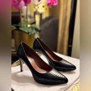 Cole Haan 3.25” Black Leather Snakeskin Platform Pumps SIZE 5